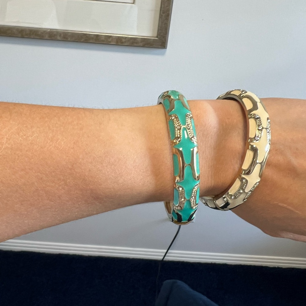 Bracelets - Picture 2 of 4